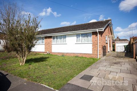 2 bedroom detached bungalow to rent, Rugge Drive, Norwich NR4
