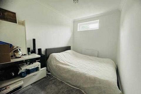 1 bedroom in a house share to rent, Farnham Royal, Slough