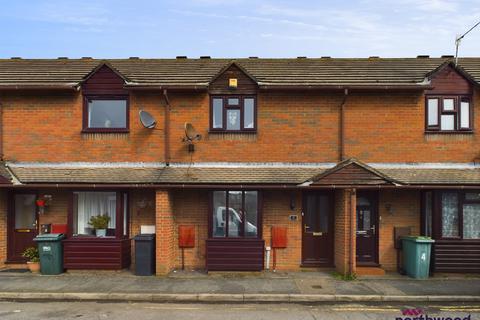 2 bedroom terraced house for sale - Springfield Road, Eastbourne, BN22