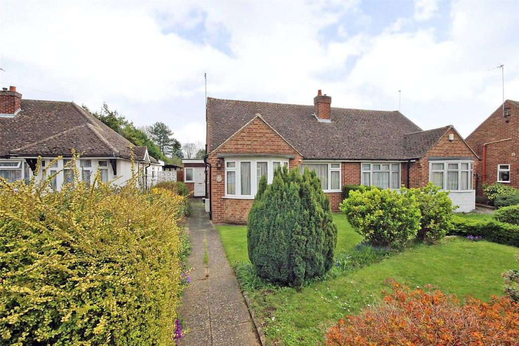 Highbury Grove, Clapham, Bedford... 2 bed bungalow for sale £290,000