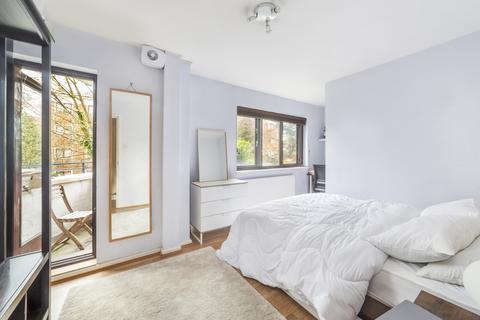 4 bedroom maisonette for sale, Canonbury Crescent, Islington, London