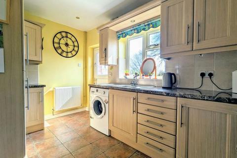 3 bedroom terraced house for sale, Highfield Lane, Chesterfield, Derbyshire, Derbyshire, S41 8BB