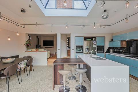 102 Avenue Road, Norwich, NR2 3HP