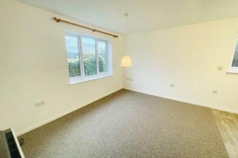 1 bedroom flat to rent, Colbourne Street, Swindon, Wiltshire, SN1 2HB