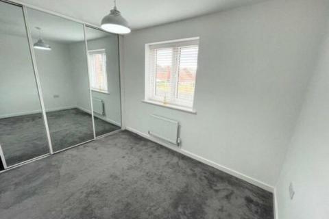 3 bedroom semi-detached house to rent, Homington Avenue, Coate, Swindon, SN3 6FJ
