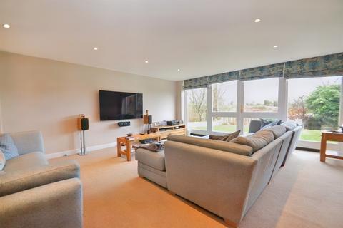 5 Fairview, Lytchett Matravers, Poole, BH16 6FB