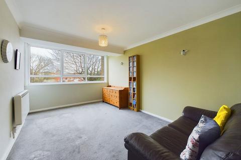 1 bedroom flat for sale, Llandaff Court, Downview Road, Worthing, BN11