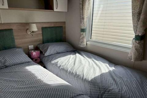 2 bedroom static caravan for sale, PC09, South Beach PE36