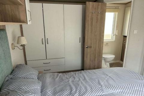 2 bedroom static caravan for sale, PC09, South Beach PE36