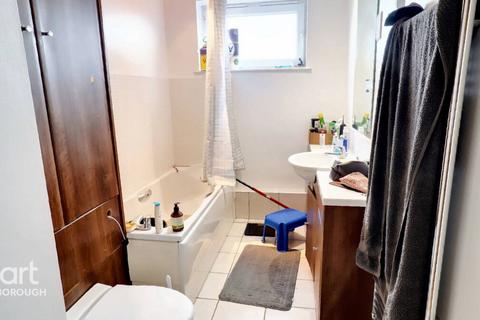 40 Cubitt Way, Peterborough, PE2 9NG