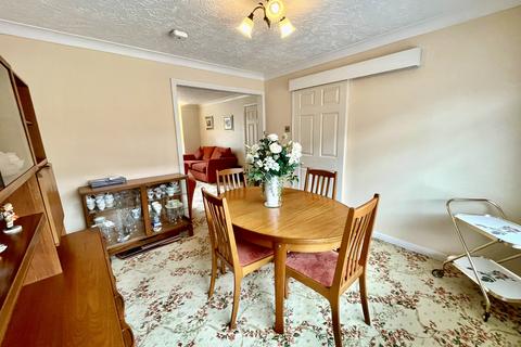 16 Abbey Place, Airdrie, ML6 9QT