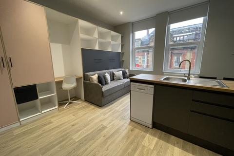 Studio to rent, Glossop Road, Sheffield S10