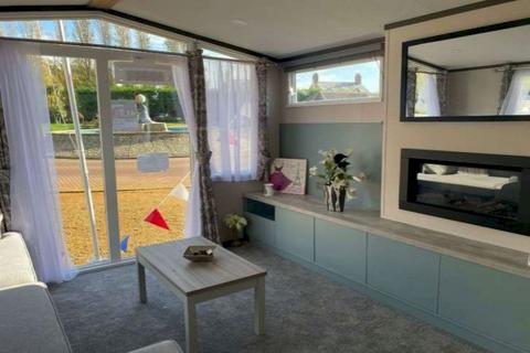 2 bedroom static caravan for sale, Searles Leisure Resort, South Beach PE36