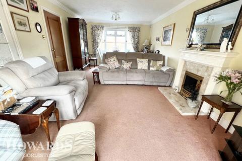 4 bedroom detached house for sale, Sea View Rise, Hopton