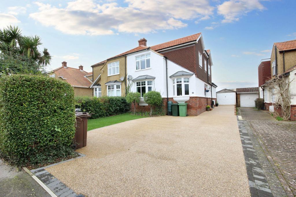 Grace Avenue, Allington ME16 4 bed semidetached house for sale £550,000