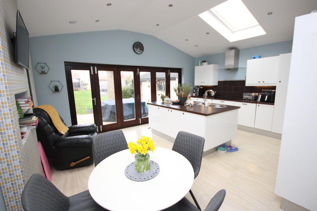 Grace Avenue, Allington ME16 4 bed semidetached house for sale £550,000