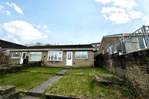 16 Anthony Grove, Abercanaid, Merthyr Tydfil, CF48 1YX