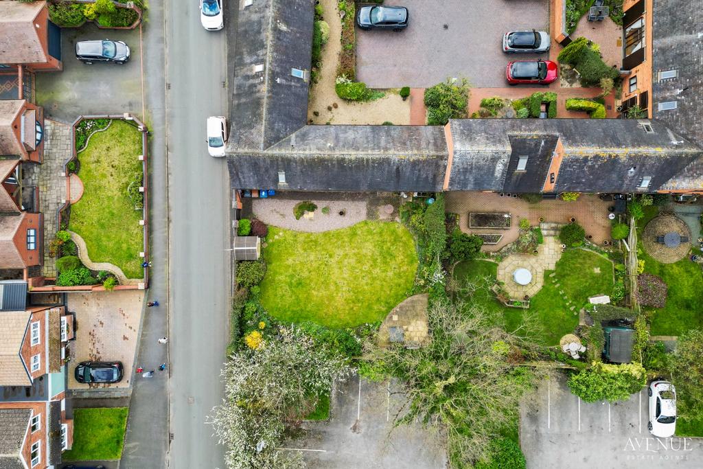 4 Heron Court, Alrewas 2 bed barn conversion for sale £375,000