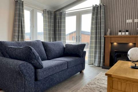 2 bedroom lodge for sale, RG129, South Beach PE36