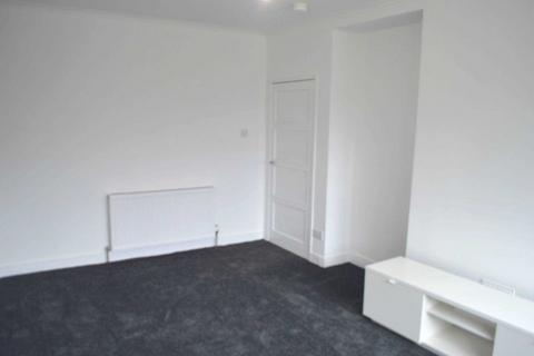3 bedroom flat to rent, Barmill Road, Glasgow