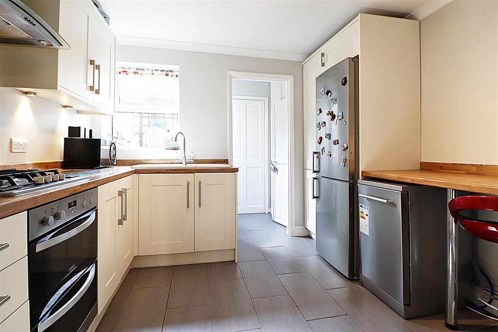 Kitchen/Breakfast Ro