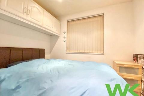 1 bedroom flat for sale, Hallam Court, Hallam Street, West Bromwich B71 4HT, UK, West Bromwich B71