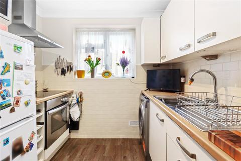 2 bedroom terraced house for sale, Pipers Field, Ridgewood, Uckfield, East Sussex, TN22