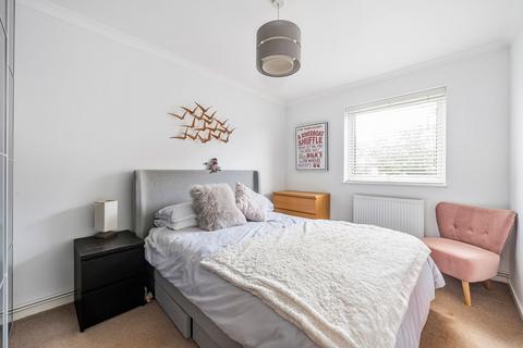 2 bedroom flat for sale, Parrs Close, South Croydon CR2