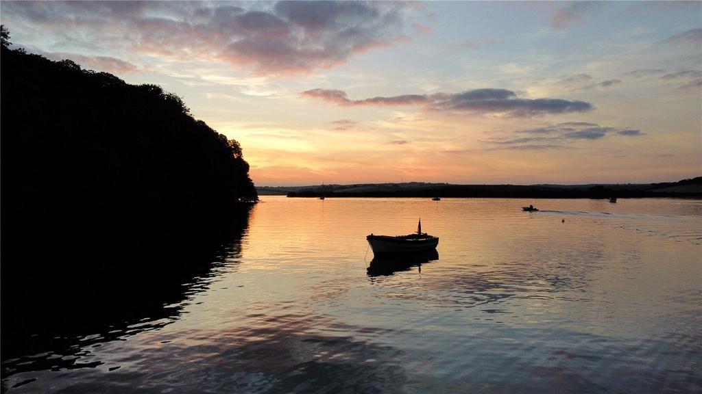 Halwell Bay Sunset