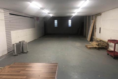 Warehouse to rent, Norwood Road, Southall