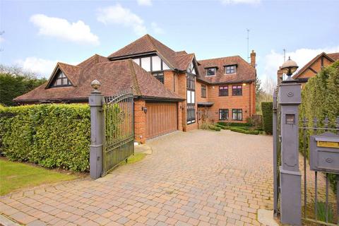 5 bedroom detached house for sale, Abbey View, Radlett, Hertfordshire, WD7