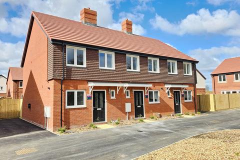 2 bedroom terraced house for sale, Woodlark Place, Greenham Road, Newbury RG14