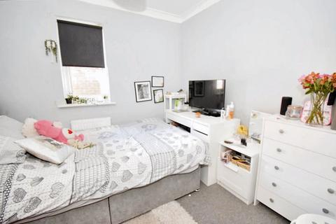 2 bedroom flat for sale, Mackley Close, Harton Grange, South Shields, Tyne and Wear, NE34 0LJ