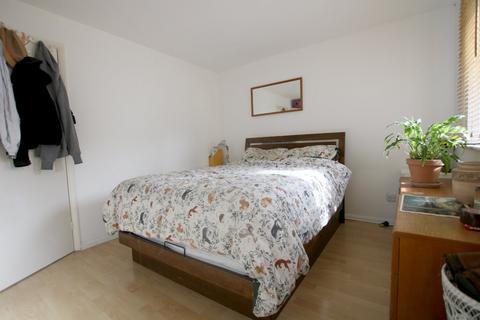 1 bedroom flat to rent, Cornmow Drive, Dollis Hill