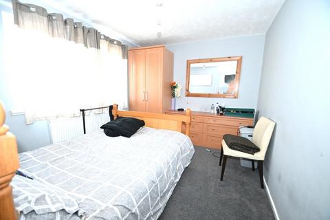 1 Minster Way, Slough, SL3 7EU