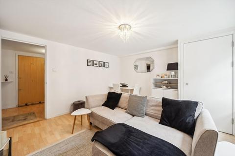 1 bedroom flat for sale, Concordia Wharf, 21 Cold Harbour, London, E14