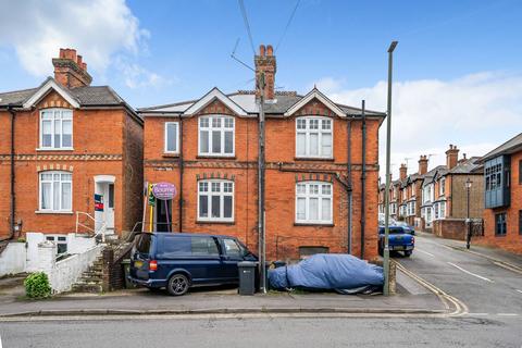 4 bedroom house to rent, Sydenham Road, Guildford, GU1