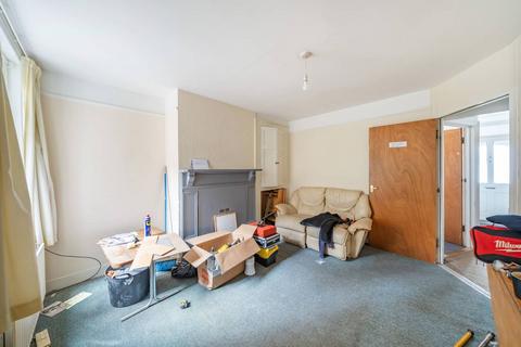 4 bedroom house to rent, Sydenham Road, Guildford, GU1