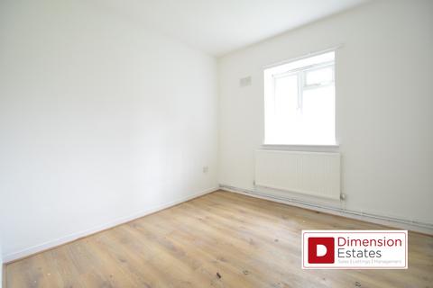 3 bedroom flat to rent, Tullis House, Victoria Park, Hackney Central, London, E9