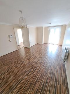 2 bedroom flat for sale, Dagenham , RM9