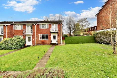 3 bedroom end of terrace house for sale, Brooklyn Close, Woking, Surrey, GU22