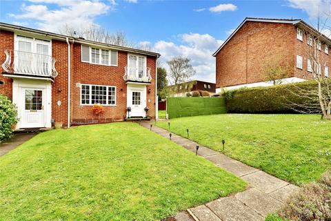 3 bedroom end of terrace house for sale, Brooklyn Close, Woking, Surrey, GU22