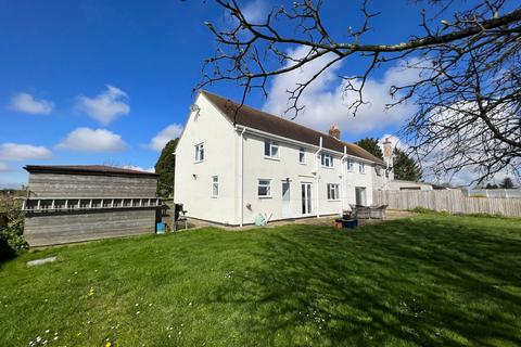 5 bedroom semi-detached house to rent, Heath Farm Lane, Harrowby, NG31