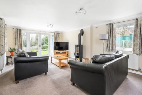 8 Burymead, Codford, Warminster, BA12 0NU