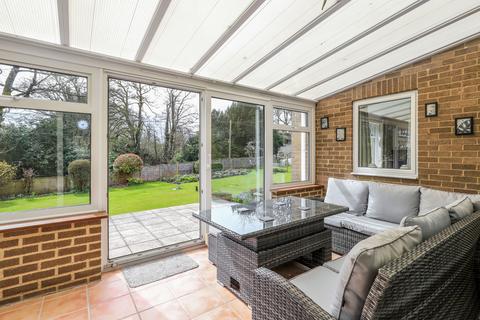 8 Burymead, Codford, Warminster, BA12 0NU