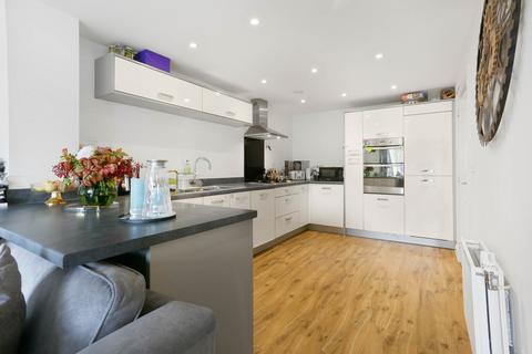 6 Forelle Way, Carshalton, SM5 4BD