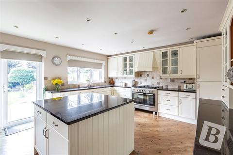 28 Havering Drive, Romford, RM1 4BH