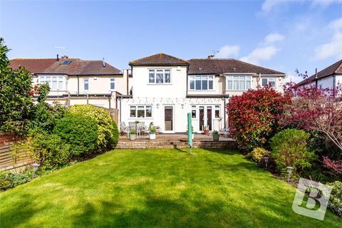 28 Havering Drive, Romford, RM1 4BH