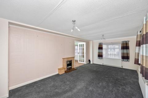 2 bedroom park home for sale, Bonehurst Road, Horley RH6