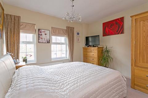 19 Cranbrook Drive, Maidenhead, SL6 6SA